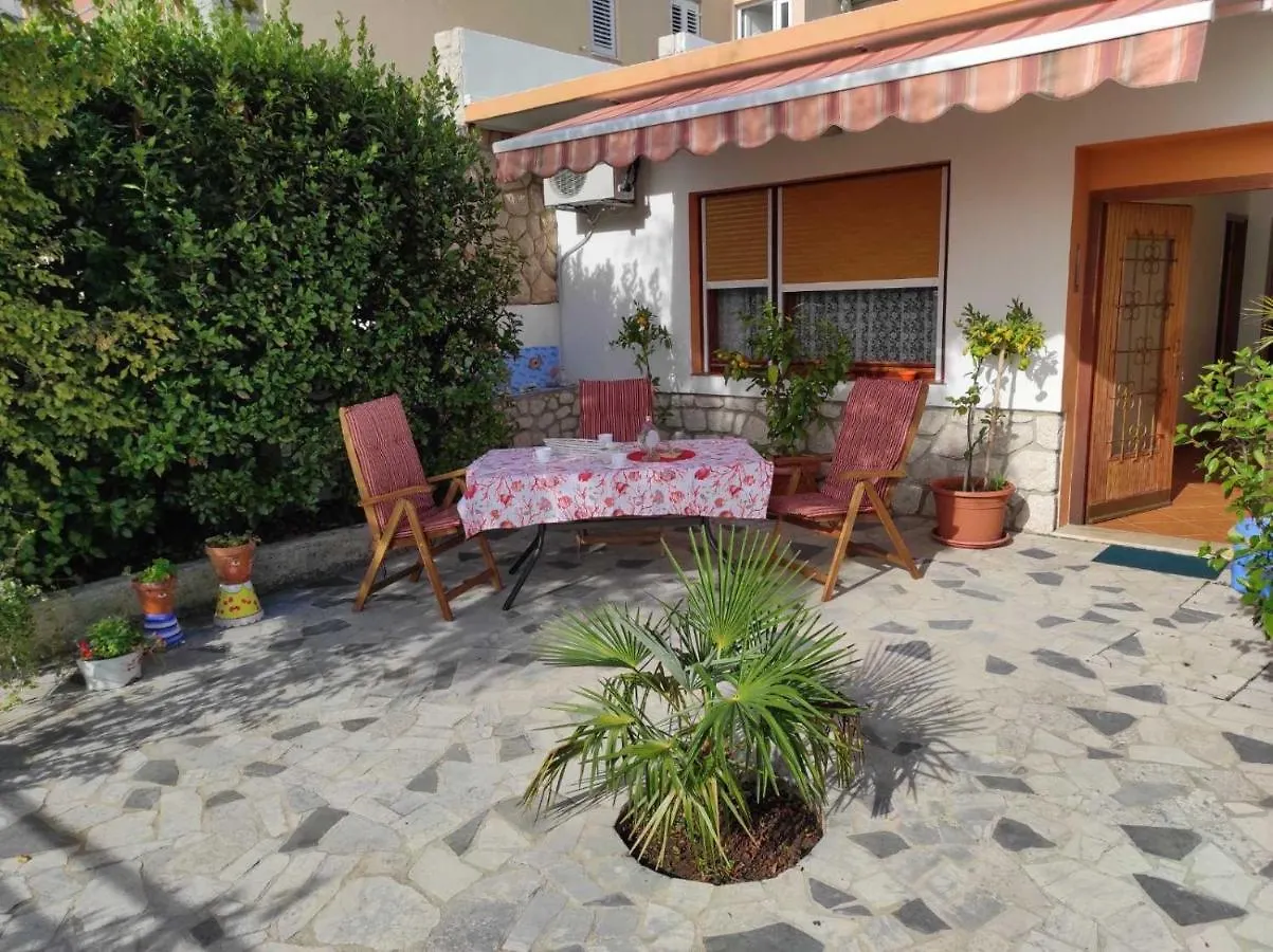 Apartmani Pavat Dramalj 0*,  Croatia